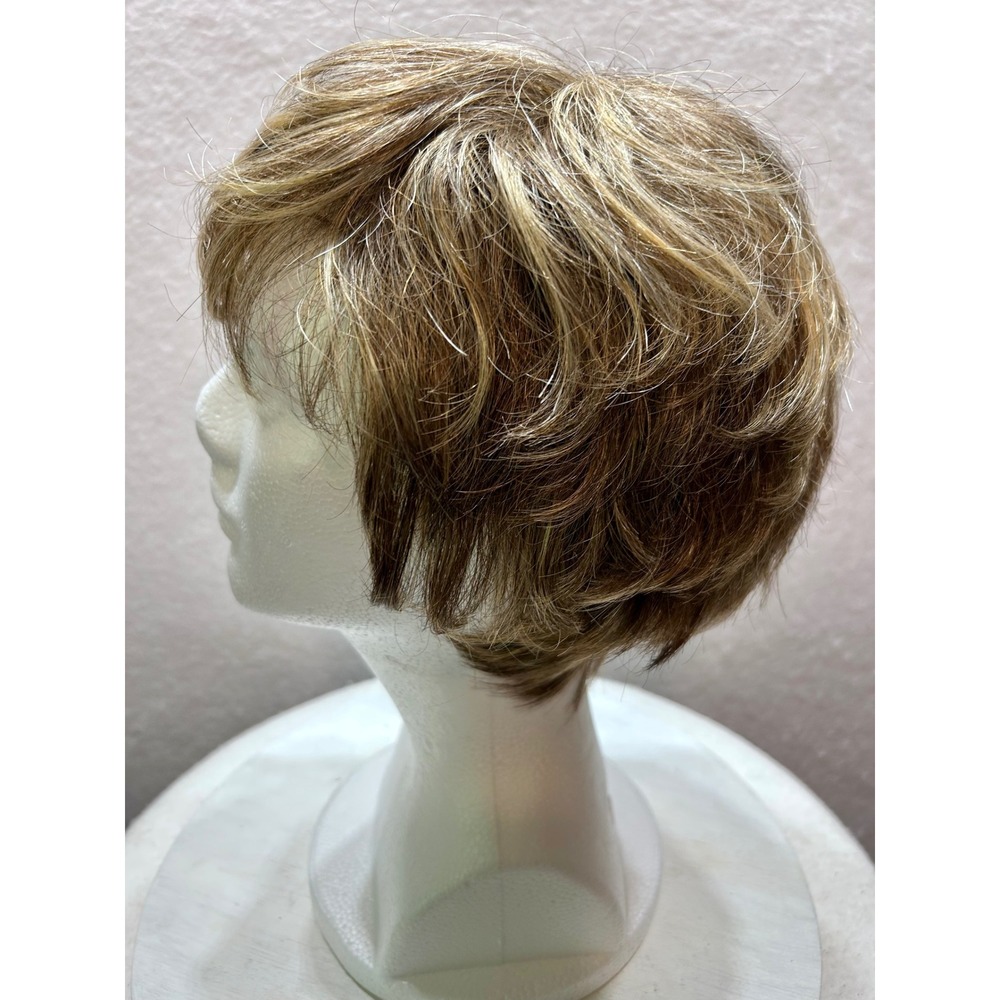 Raquel Welch Free Spirit Wig Glazed Mocha R11S Short Layered Pixie Synthetic